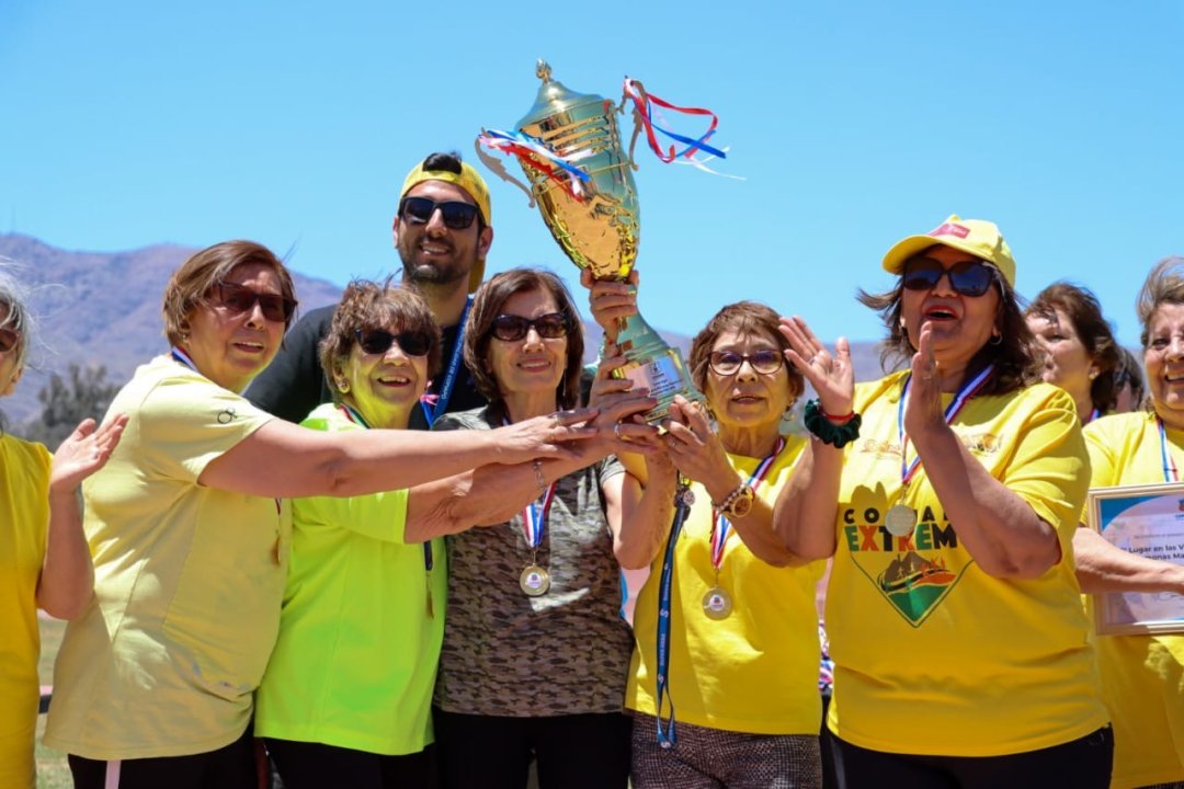 /adultos-mayores-se-lucen-con-masiva-participacion-en-la-viii-olimpiadas