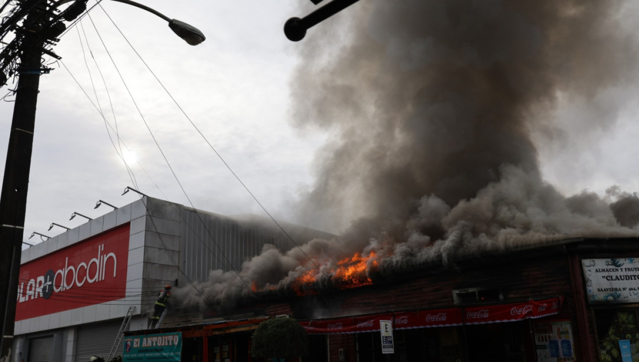 /incendio-en-el-centro-de-canete