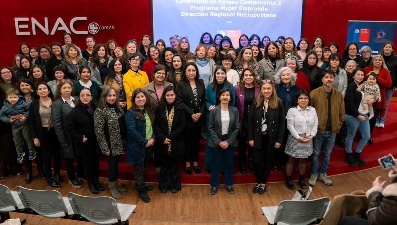 /egresan-114-participantes-del-programa-mujer-emprende-del-sernameg-rm