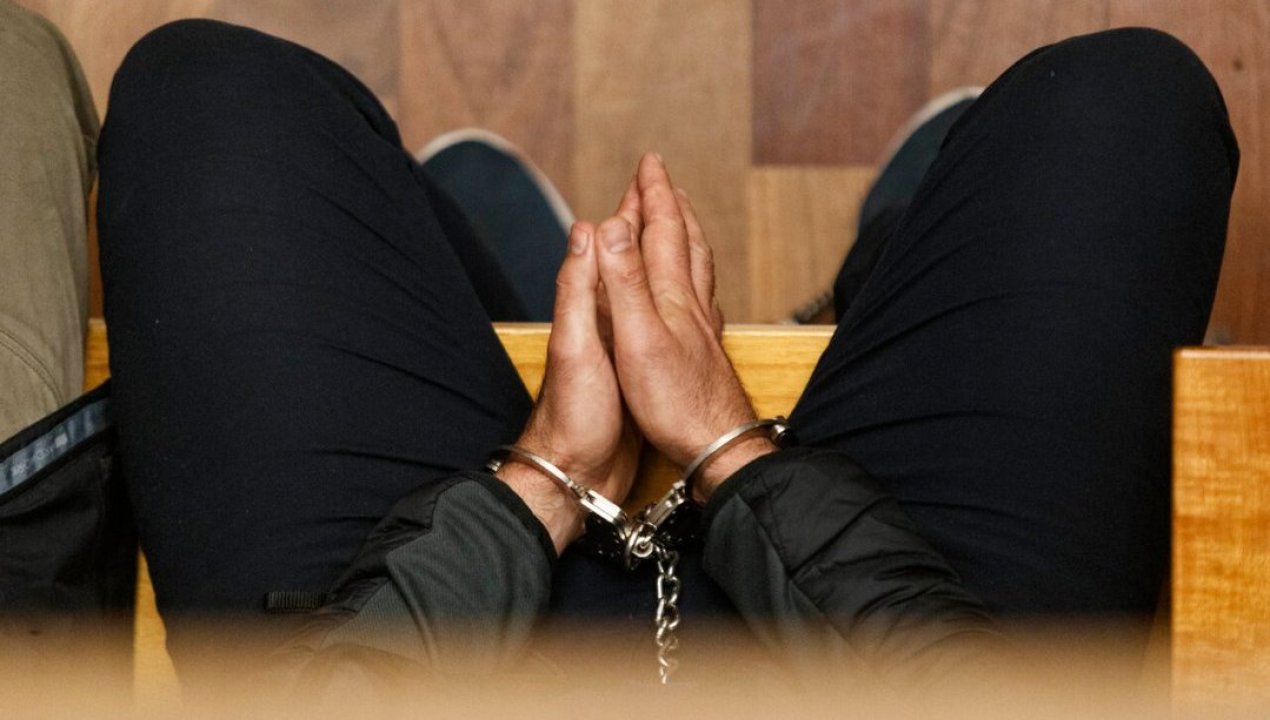 /regionales/region-de-los-lagos/hombre-a-la-carcel-tras-explotar-sexualmente-a-adolescentes-en-puerto-varas